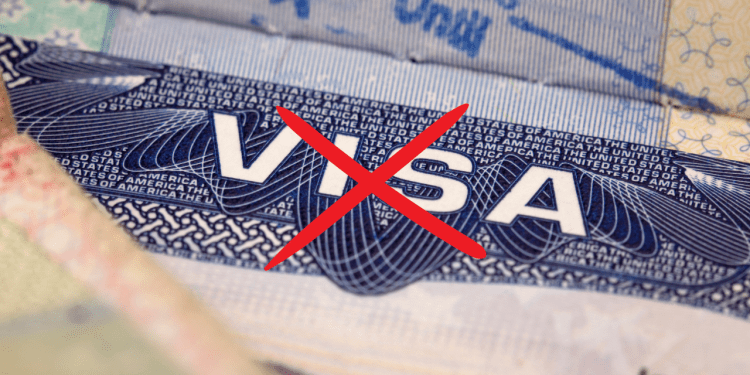India Suspends Canadian Visas