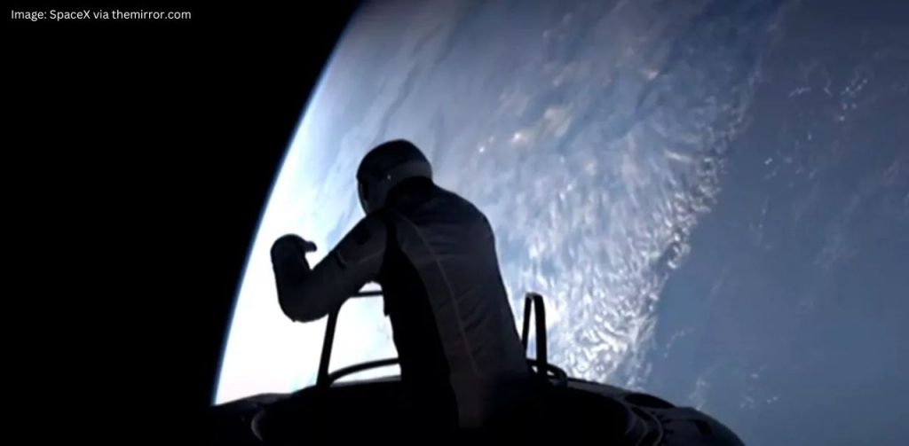 SpaceX Capsule Returns to Earth