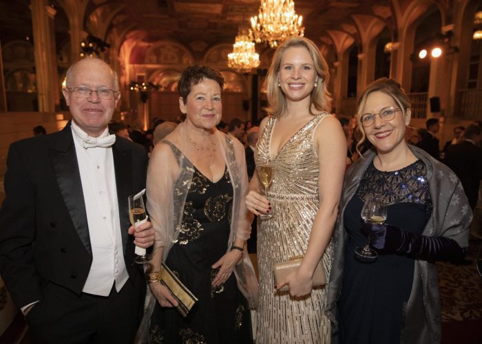 Dr. Philippe_Similon and Dr. Dorothea_von_Mücke and Julia_von_Türk and Stephanie_Heintzeler pc Jasmina Tomic