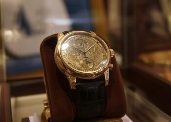 Elegance in gold luxury watch for success generated by artificial intelligence