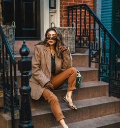 fashion photography poses for brands