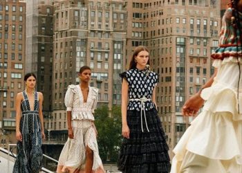 traditional clothing with modern fashion