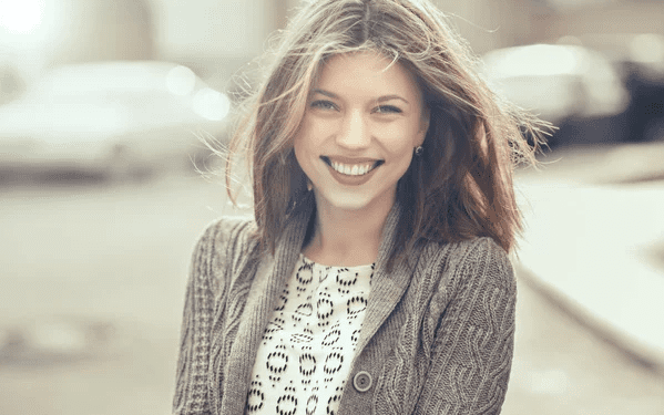 Beautiful young woman smiling