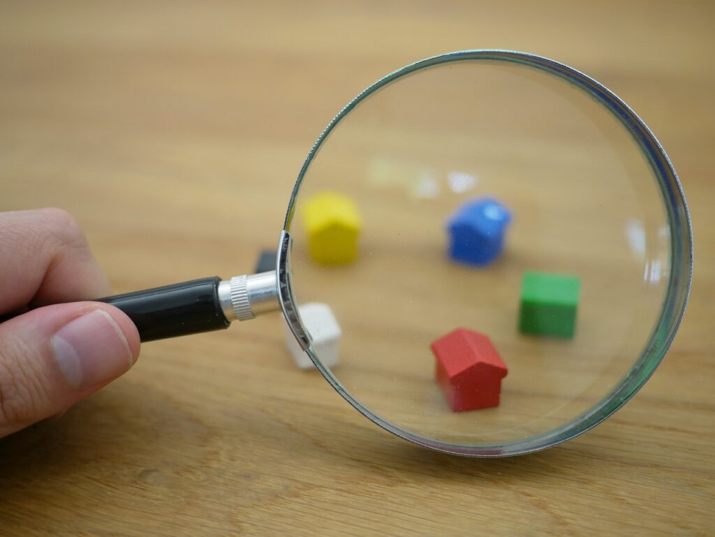 Why Comparing Listings Helps Refine Property Search Criteria