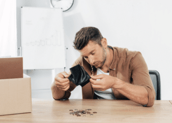 how to track expenses and control overspending habits