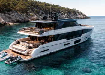 Arcadia A80new The Eco-Smart 24m Yacht Redefining Luxury Cruising
