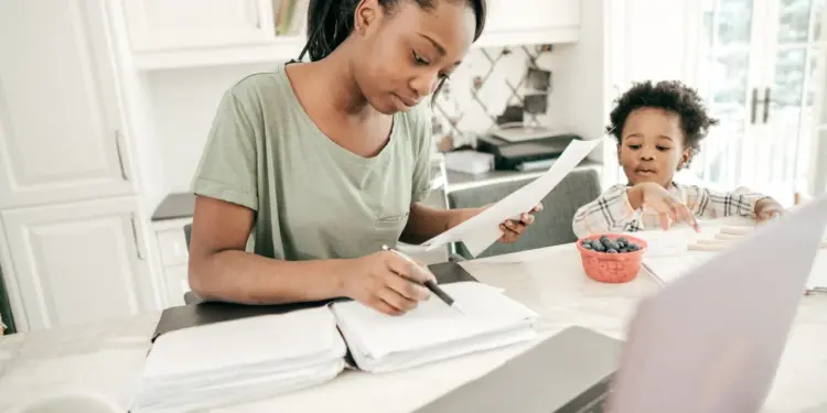 financial planning tips for single parents managing money