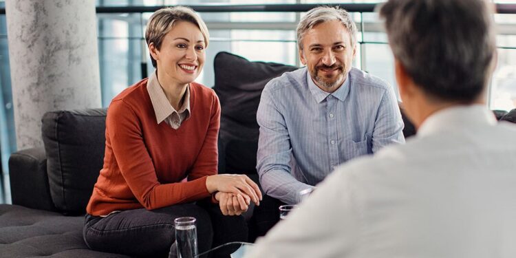 How to choose a financial advisor wisely