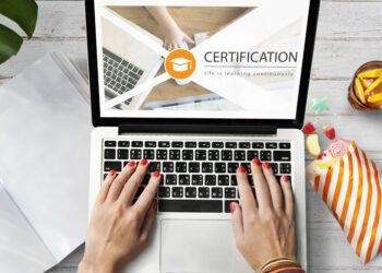 Distance learning online education webpage