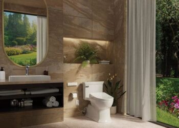 Luxury bathroom with garden view.