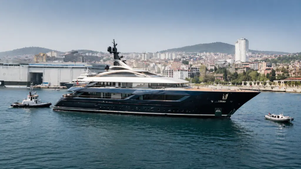 Turquoise Yacht N2H (Project Arrow) A Luxury Floating Villa at Sea