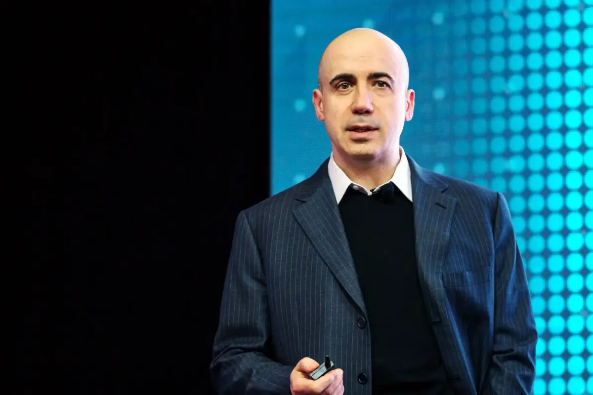 YuriMilnerTA-693940172