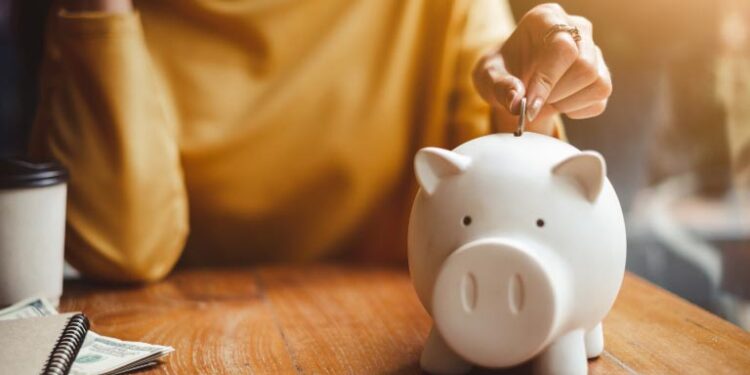 ways to save money while paying off student loans