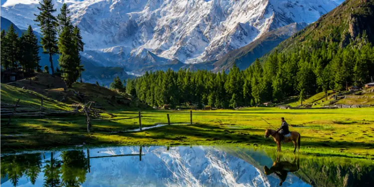 10 Reasons to Visit Pakistan for Travelers