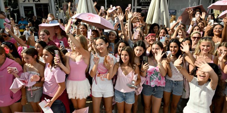 MIAMI, FLORIDA - MAY 09: Guests attend the Pink Palm Puff Miami Pop-Up on May 08, 2026 in Miami, Florida. (Photo by Jason Koerner/Getty Images for Pink Palm Puff)