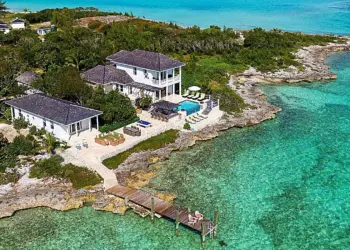 Crown Pigeon Island One of the Bahamas' Most Exclusive Island Escapes