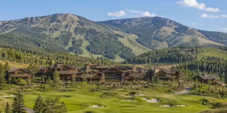 How Yellowstone Club Became America's Most Coveted Private Retreat