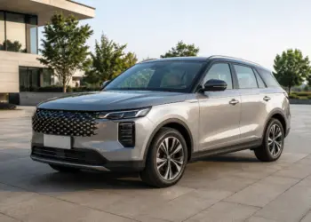 Jaecoo J5 Review Smart Hybrid SUV for City and Weekend Travel