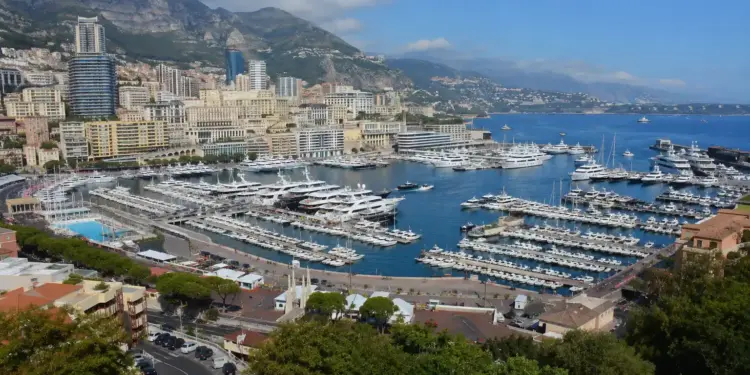 Rent a Superyacht in Monaco Exclusive Charter Insights