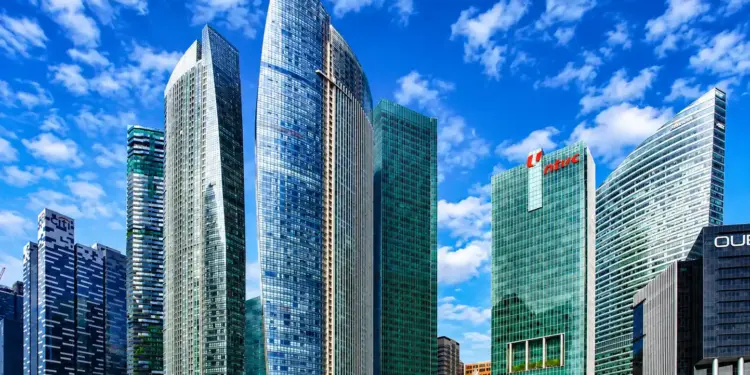 Why Singapore Commercial Real Estate Appeals to Billionaire Investors