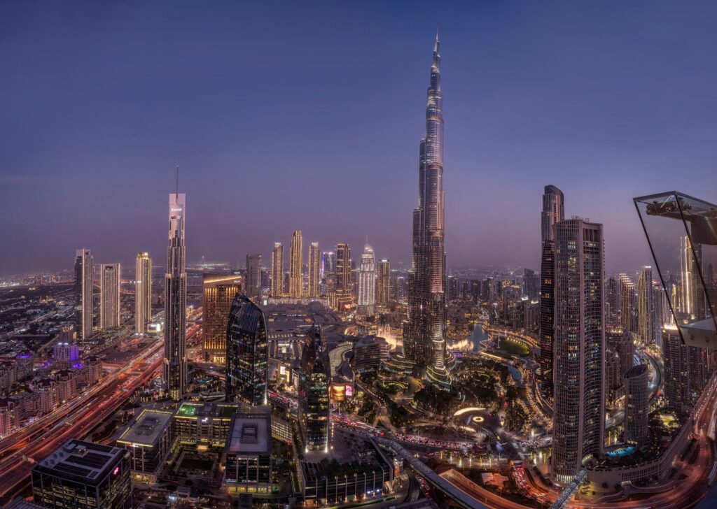 What Qualities Define a Trusted Real Estate Expert in Today’s Luxury Market