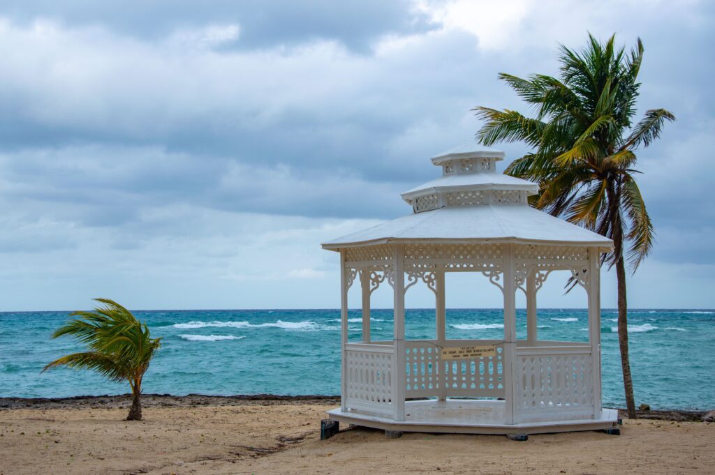 The Ultimate Guide to Jamaica Beach Restaurants for Every Traveler