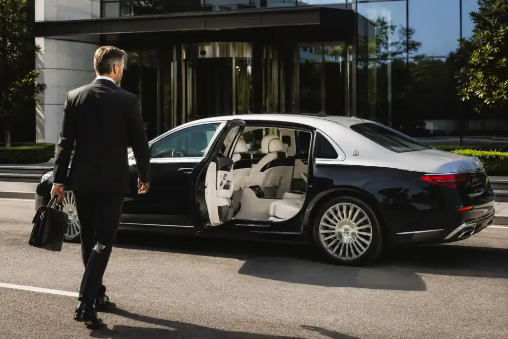 Why Global Executives Choose Mercedes-Maybach for Comfort and Privacy