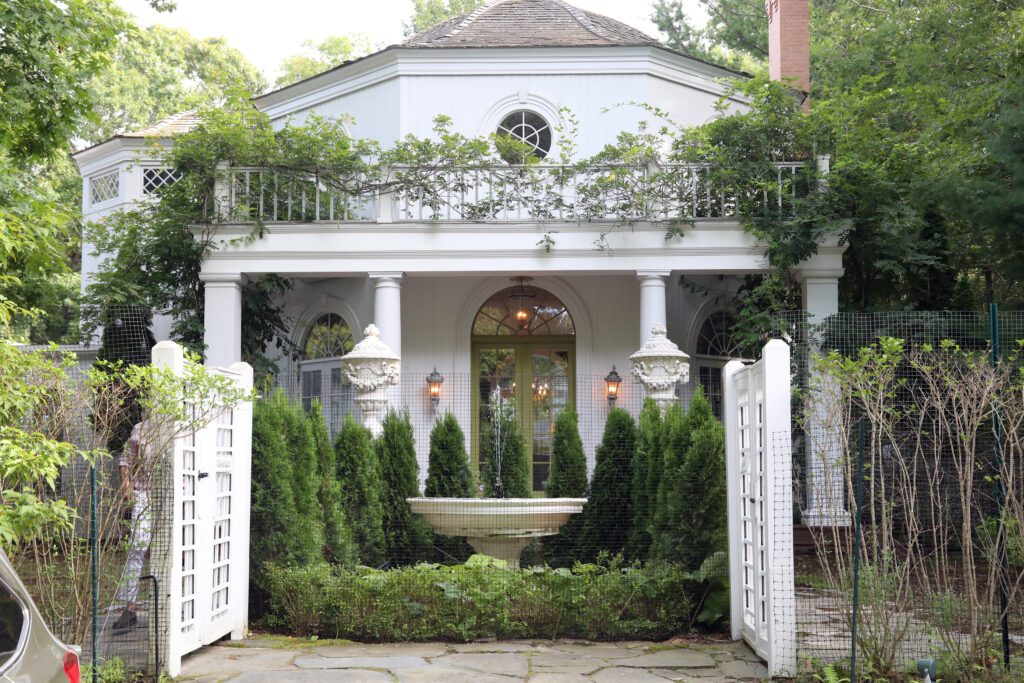 A Night in the Garden: Hamptons Party Honors Youth America Grand Prix