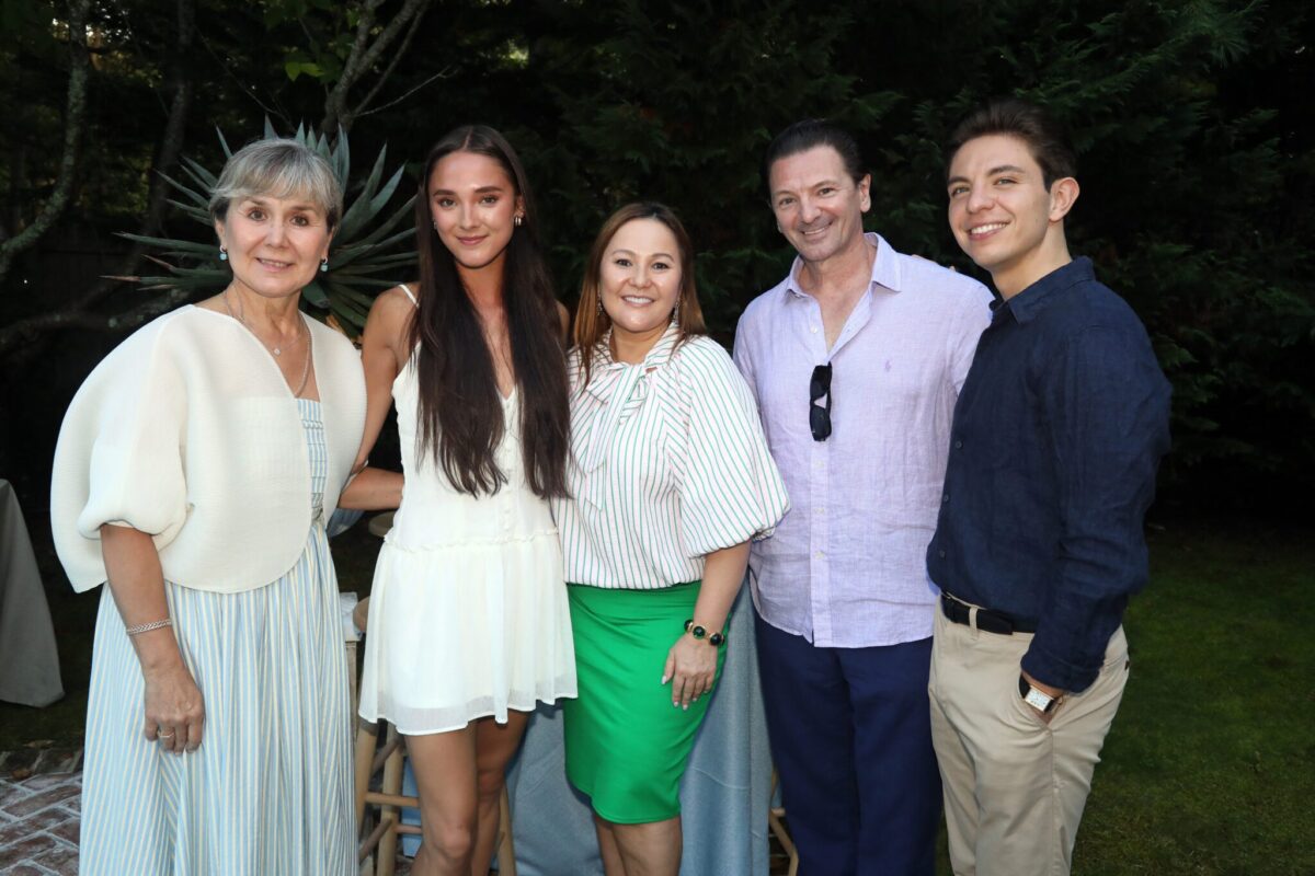 113-IMG_7721-- Era Jouravlev, Kloe Walker, Lola Koch, Andrei Jouravlev, Andres Zuniga,
