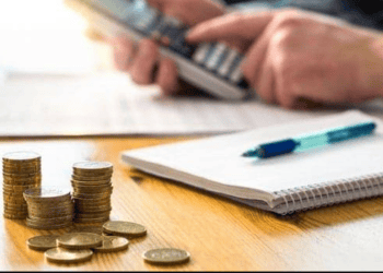 how to start a business with little money