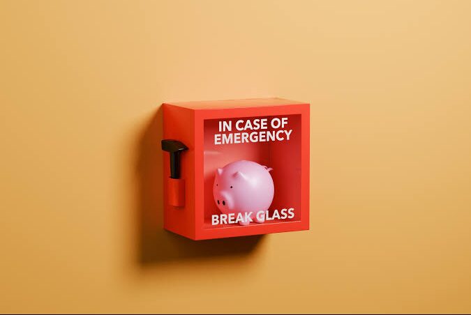 How much money should you keep in an emergency fund