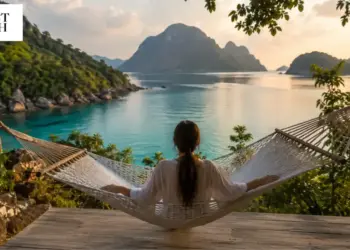 the-new-luxury-of-distance-why-the-ultra-wealthy-are-leaving-famous-destinations