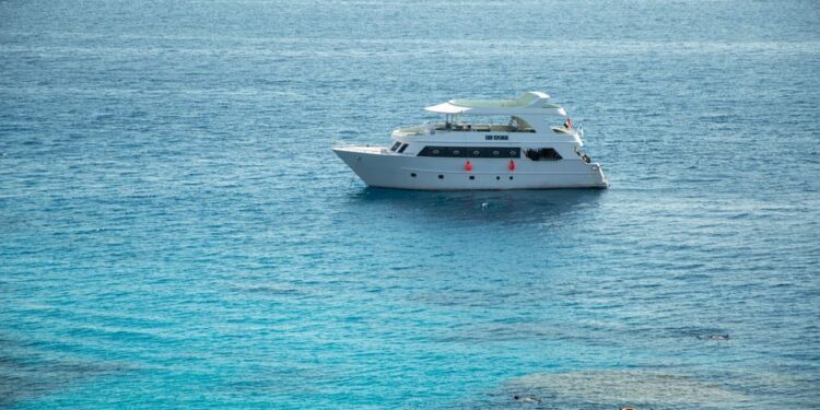 luxury yacht charter
