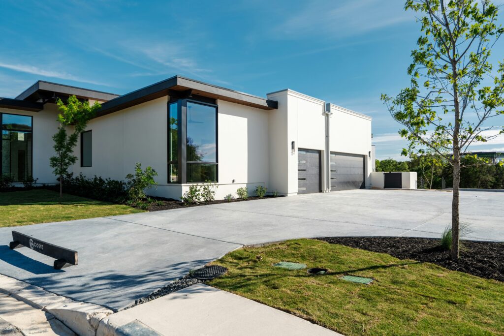 Why Luxury Homeowners Are Choosing Precast Concrete for Stronger, More Efficient Foundations