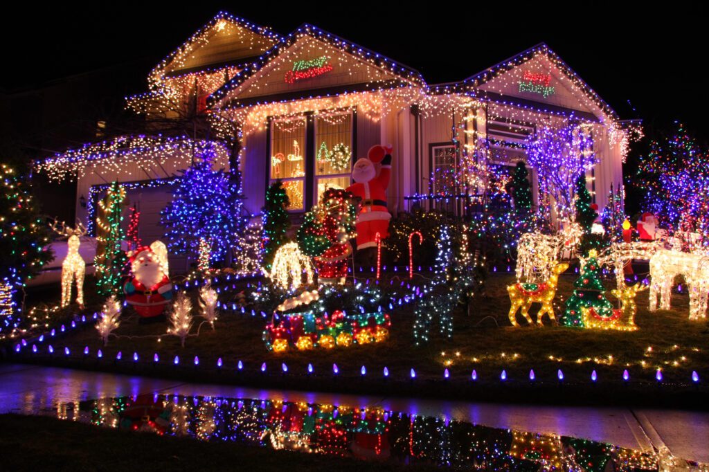 A Safer, Smarter Outdoor Holiday Light Display: A Planning Guide